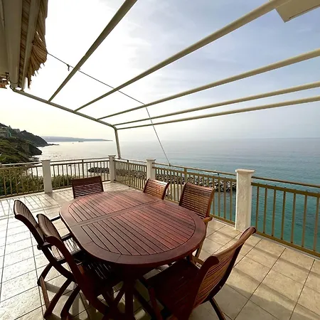 Terrazza Sul Mare بيتسو